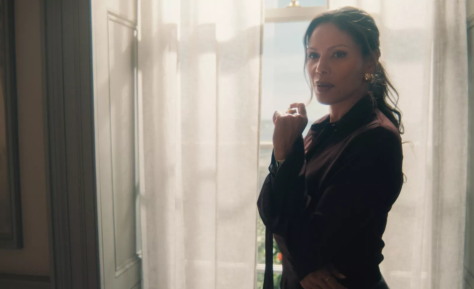 Episode #201–Merle Dandridge as Amanda Vonn in The Rainmaker on USA Network. Photo Credit: USA Network © 2026 VERSANT MEDIA. All Rights Reserved