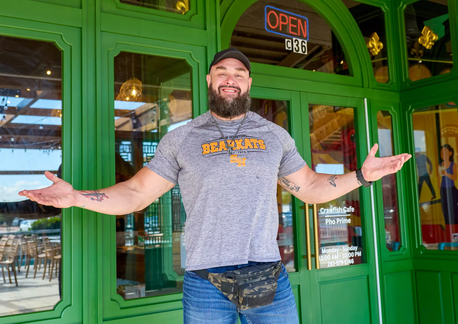 Braun Strowman visits Houston in Everything On The Menu with Braun Strowman on USA Network. Photo credit: Amy Mikler/USA Network © 2026 VERSANT MEDIA. All Rights Reserved.